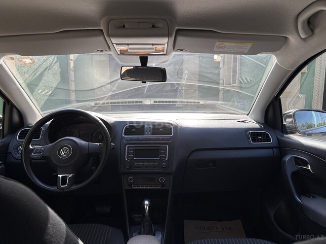 Volkswagen Polo 2013, 79,000 km - 1.6 l - Bakı