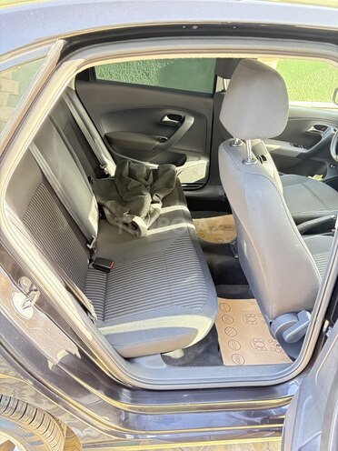 Volkswagen Polo 2013, 79,000 km - 1.6 l - Bakı