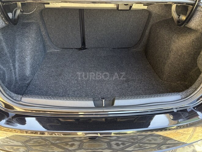 Volkswagen Polo 2013, 79,000 km - 1.6 l - Bakı