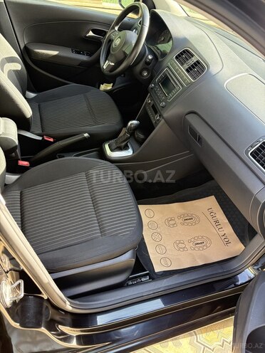Volkswagen Polo 2013, 79,000 km - 1.6 l - Bakı
