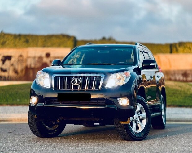 Toyota Land Cruiser Prado 2010, 180,000 km - 2.7 l - Bakı