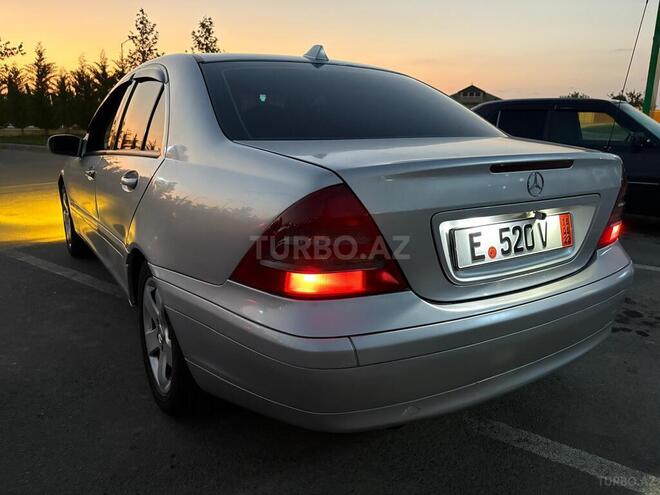 Mercedes C 220 2001, 358,500 km - 2.1 l - Bakı