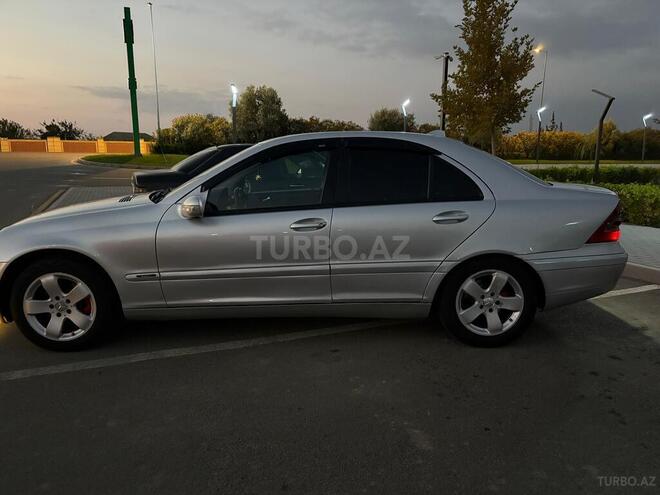 Mercedes C 220 2001, 358,500 km - 2.1 l - Bakı