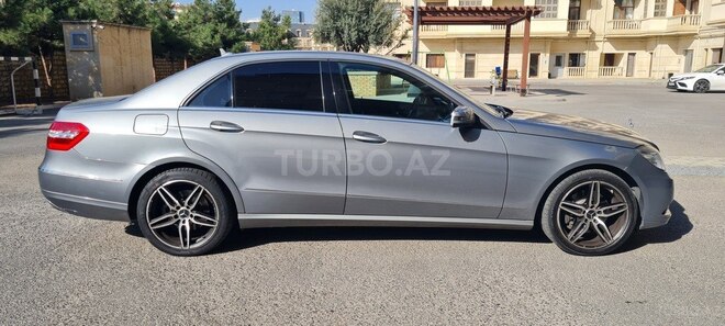 Mercedes E 350 4MATIC 2011, 240,000 km - 3.5 л - Bakı