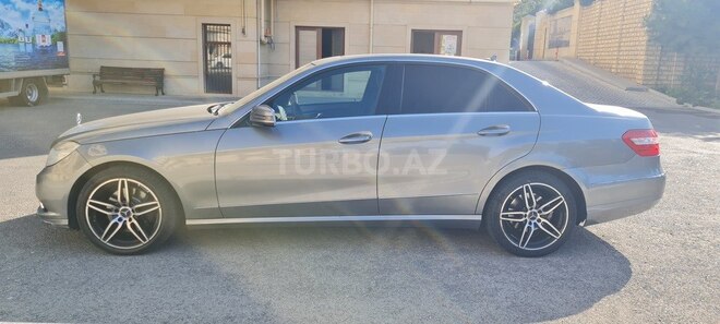 Mercedes E 350 4MATIC 2011, 240,000 km - 3.5 л - Bakı