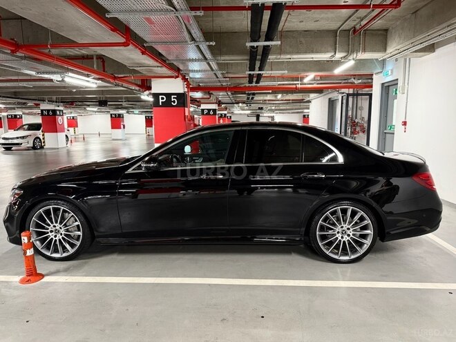 Mercedes E 300-5