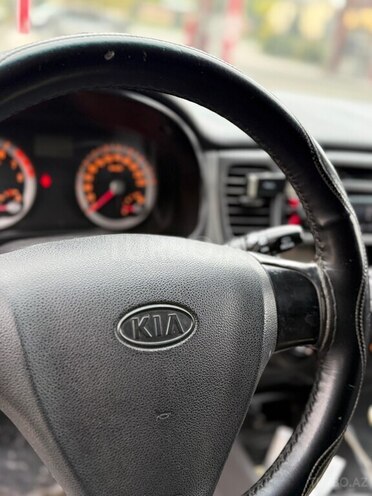 Kia Rio 2005, 200,000 km - 1.4 l - Qusar