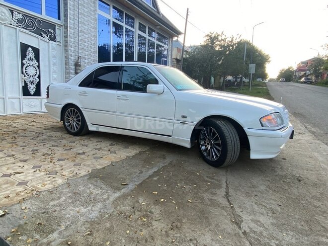 Mercedes C 240 1997, 449,573 km - 2.4 l - Gədəbəy