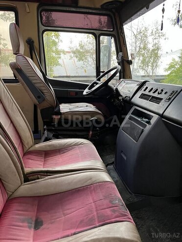 Mercedes Vario 2000, 256,782 km - 4.3 l - Şəki