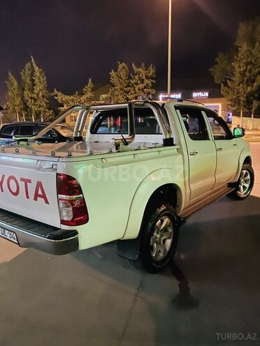 Toyota Hilux 2013, 298,500 km - 2.5 l - Sumqayıt