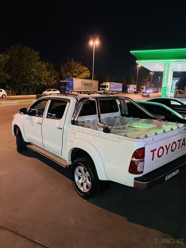Toyota Hilux 2013, 298,500 km - 2.5 l - Sumqayıt