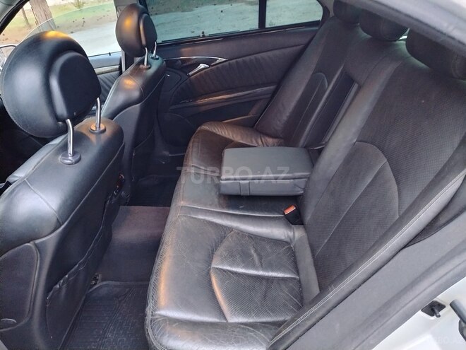 Mercedes E 270 2003, 610,215 km - 2.7 l - Bakı