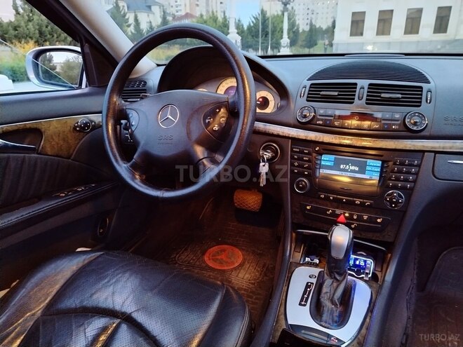 Mercedes E 270 2003, 610,215 km - 2.7 l - Bakı
