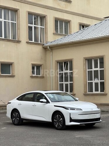 Changan Qiyuan A05 2025, 0 km - 1.5 l - Bakı