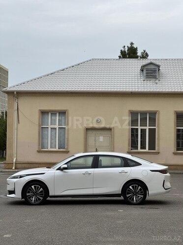 Changan Qiyuan A05 2025, 0 km - 1.5 l - Bakı