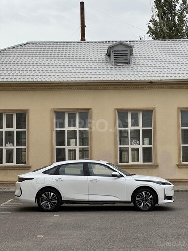 Changan Qiyuan A05 2025, 0 km - 1.5 l - Bakı