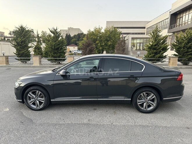 Volkswagen Passat 2021, 83,000 km - 1.4 l - Bakı