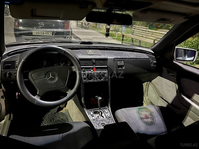 Mercedes C 200 1994, 326,000 km - 2.0 l - Bakı