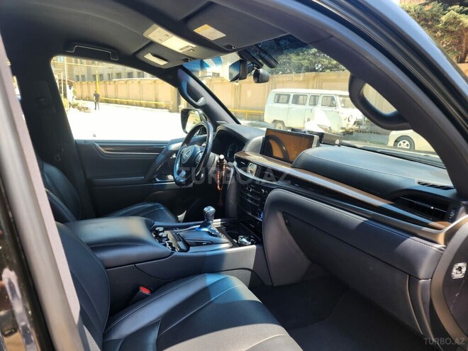 Lexus LX 450d 2018, 180,000 km - 4.5 л - Bakı