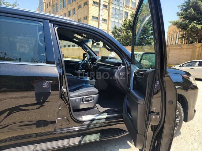 Lexus LX 450d 2018, 180,000 km - 4.5 л - Bakı