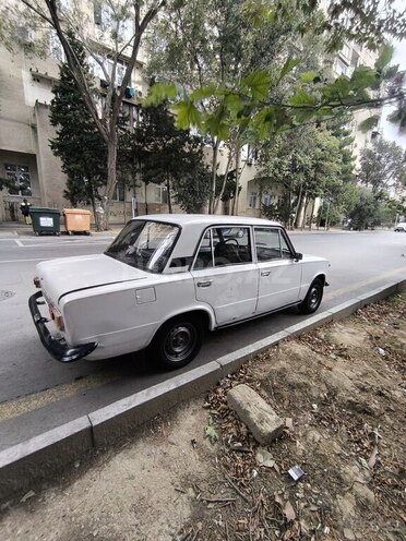 LADA (VAZ) 21011 1985, 99,999 km - 1.3 l - Bakı