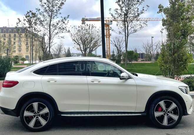 Mercedes GLC 300 4MATIC Coupe 2017, 121,000 km - 2.0 л - Bakı