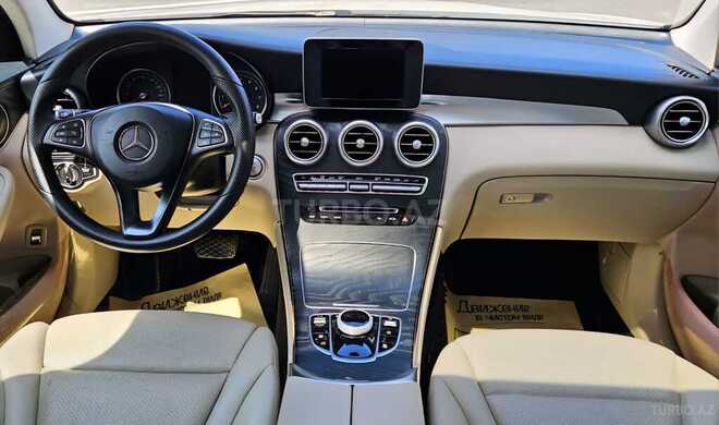 Mercedes GLC 300 4MATIC Coupe 2017, 121,000 km - 2.0 л - Bakı