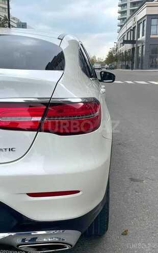 Mercedes GLC 300 4MATIC Coupe 2017, 121,000 km - 2.0 л - Bakı