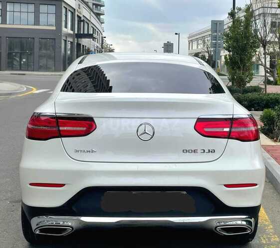 Mercedes GLC 300 4MATIC Coupe 2017, 121,000 km - 2.0 л - Bakı