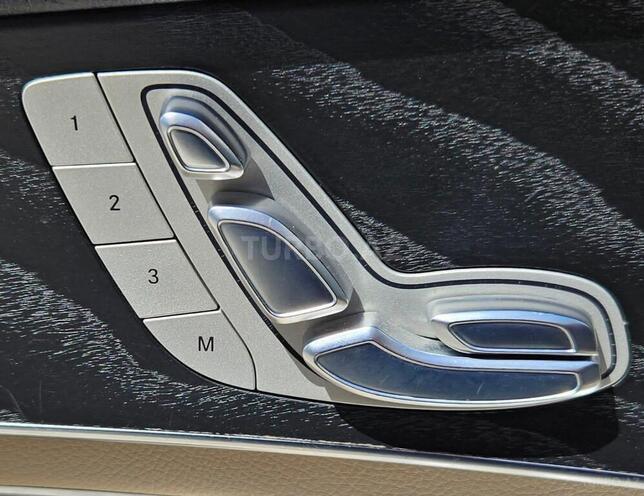 Mercedes GLC 300 4MATIC Coupe 2017, 121,000 km - 2.0 л - Bakı