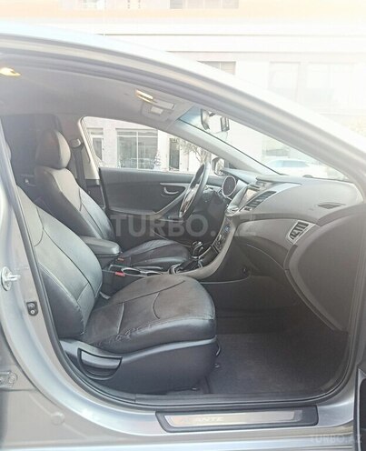 Hyundai Avante 2015, 157,000 km - 1.6 l - Bakı