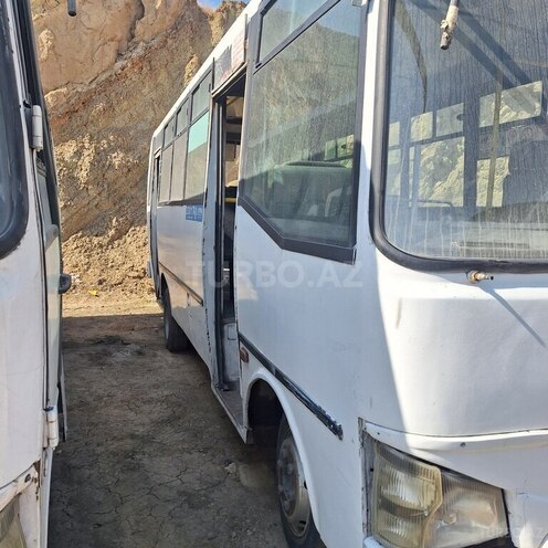Isuzu NP 37 2008, 423,287 km - 4.4 l - Bakı