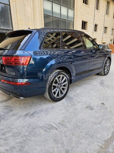 Audi Q7 2018, 180,000 km - 2.0 l - Bakı