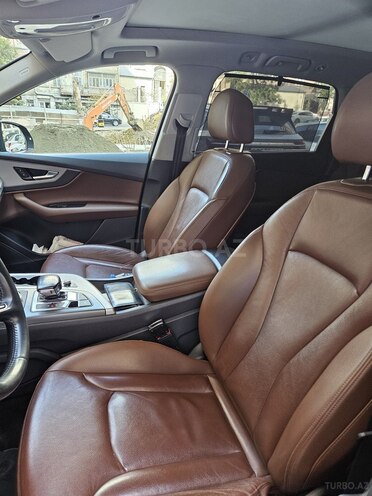 Audi Q7 2018, 180,000 km - 2.0 l - Bakı