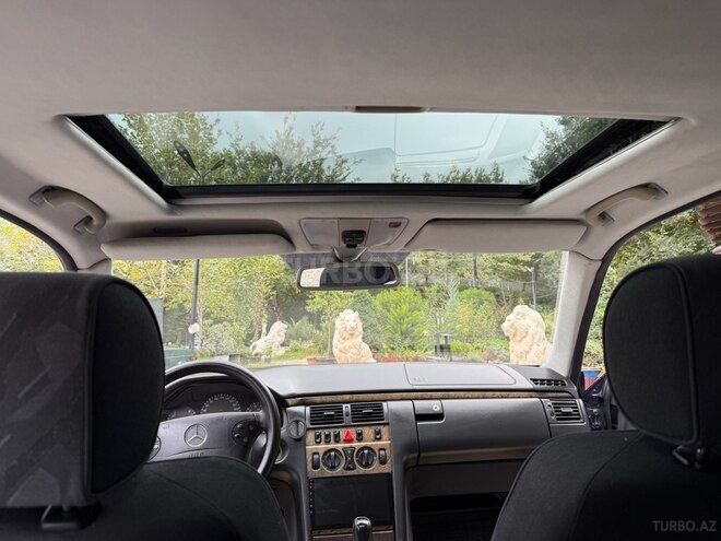 Mercedes E 240 2000, 294,514 km - 2.4 л - Masallı