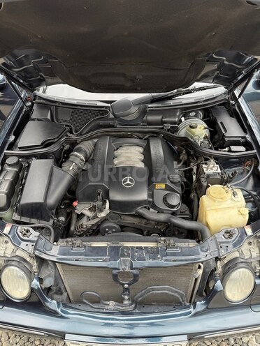 Mercedes E 240 2000, 294,514 km - 2.4 л - Masallı