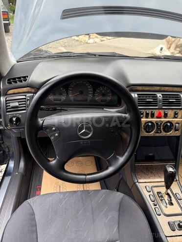 Mercedes E 240 2000, 294,514 km - 2.4 л - Masallı