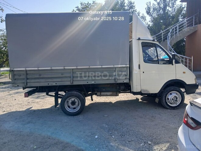 GAZ  2000, 123,456 km - 2.4 l - Salyan