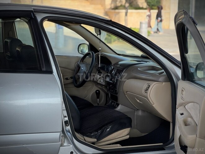 Nissan Sunny 2006, 370,000 km - 1.3 л - Bakı