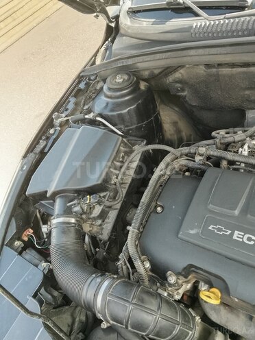 Chevrolet Cruze 2011, 410,000 km - 1.4 l - Qusar