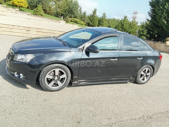 Chevrolet Cruze 2011, 410,000 km - 1.4 l - Qusar