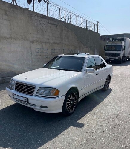 Mercedes C 230 1998, 280,000 km - 2.3 l - Bakı
