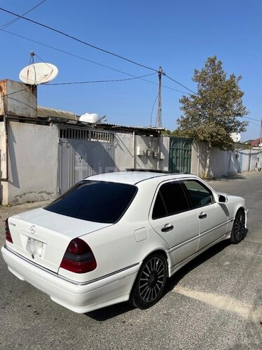 Mercedes C 230 1998, 280,000 km - 2.3 l - Bakı
