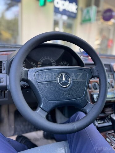 Mercedes C 240 1999, 422,000 km - 2.4 l - Şəki