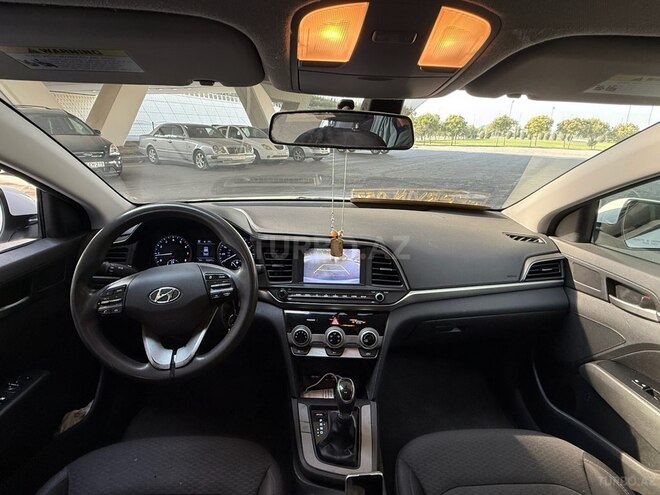 Hyundai Elantra 2019, 103,000 km - 2.0 l - Bakı
