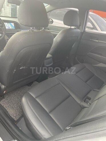 Hyundai Avante 2018, 186,525 km - 1.6 l - Bakı