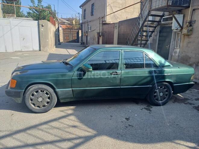 Mercedes 190 1992, 400,000 km - 1.8 l - Saatlı