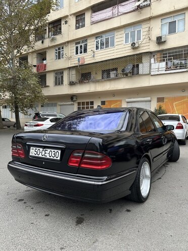 Mercedes E 270 2000, 550,000 km - 2.7 l - Bakı