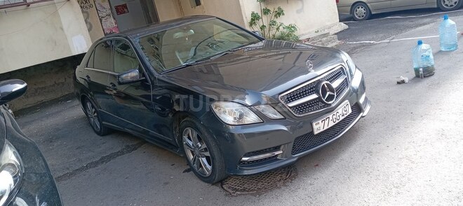 Mercedes E 220 2012, 313,000 km - 2.1 l - Bakı