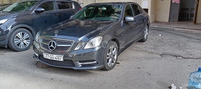 Mercedes E 220 2012, 313,000 km - 2.1 l - Bakı